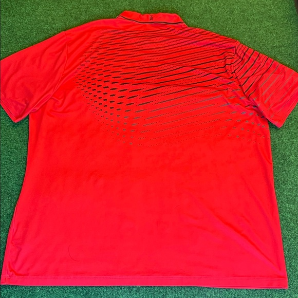 Tiger Woods Collection by Nike Dri-Fit Polo (Red with Black Accents/ Size XXL) - Picture 6 of 7